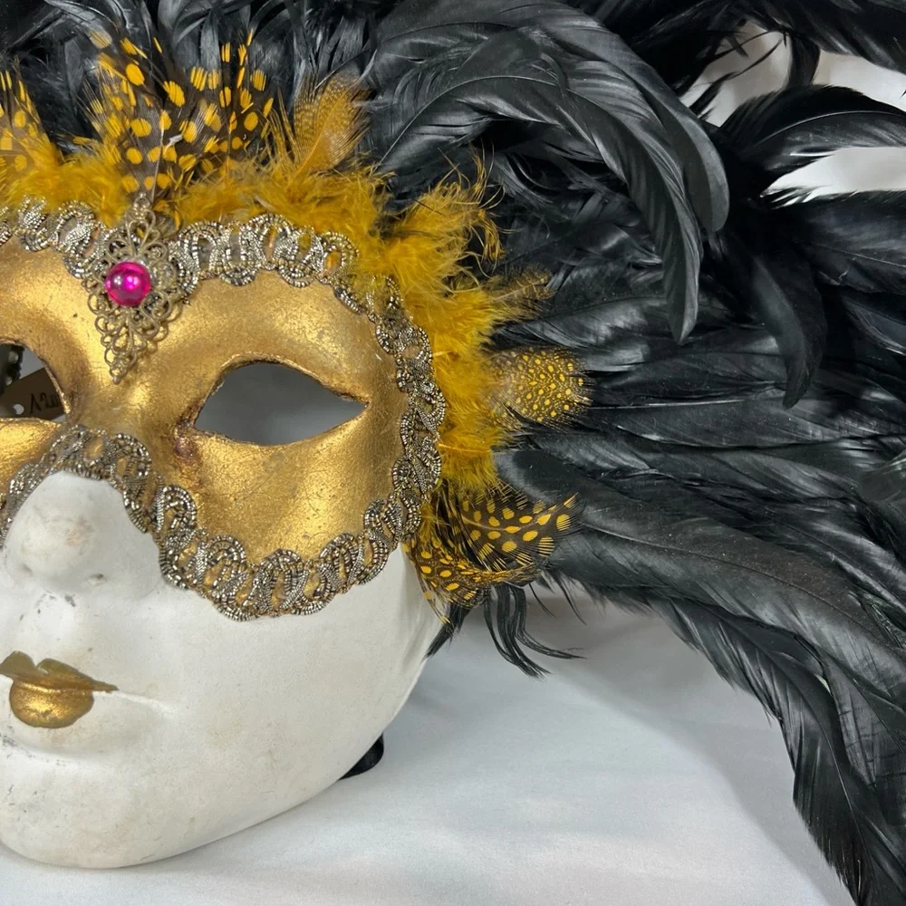 Venice Volto this exquisite